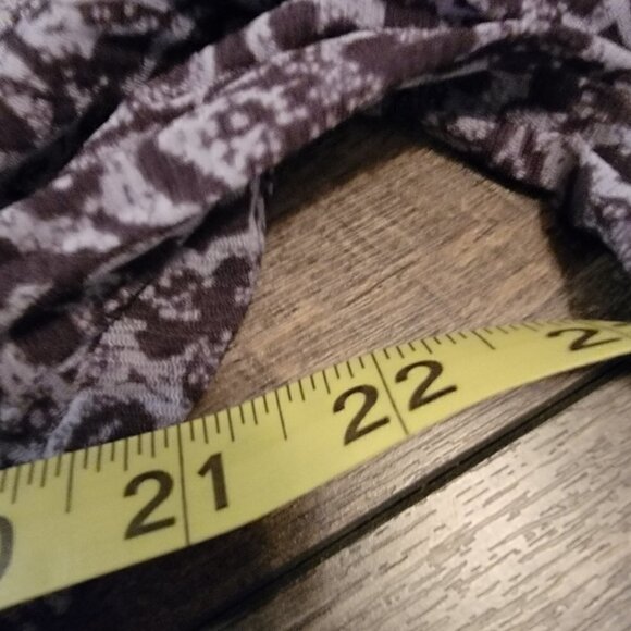 Liz Wear Top with empire waist.  Size LG. - Picture 3 of 4